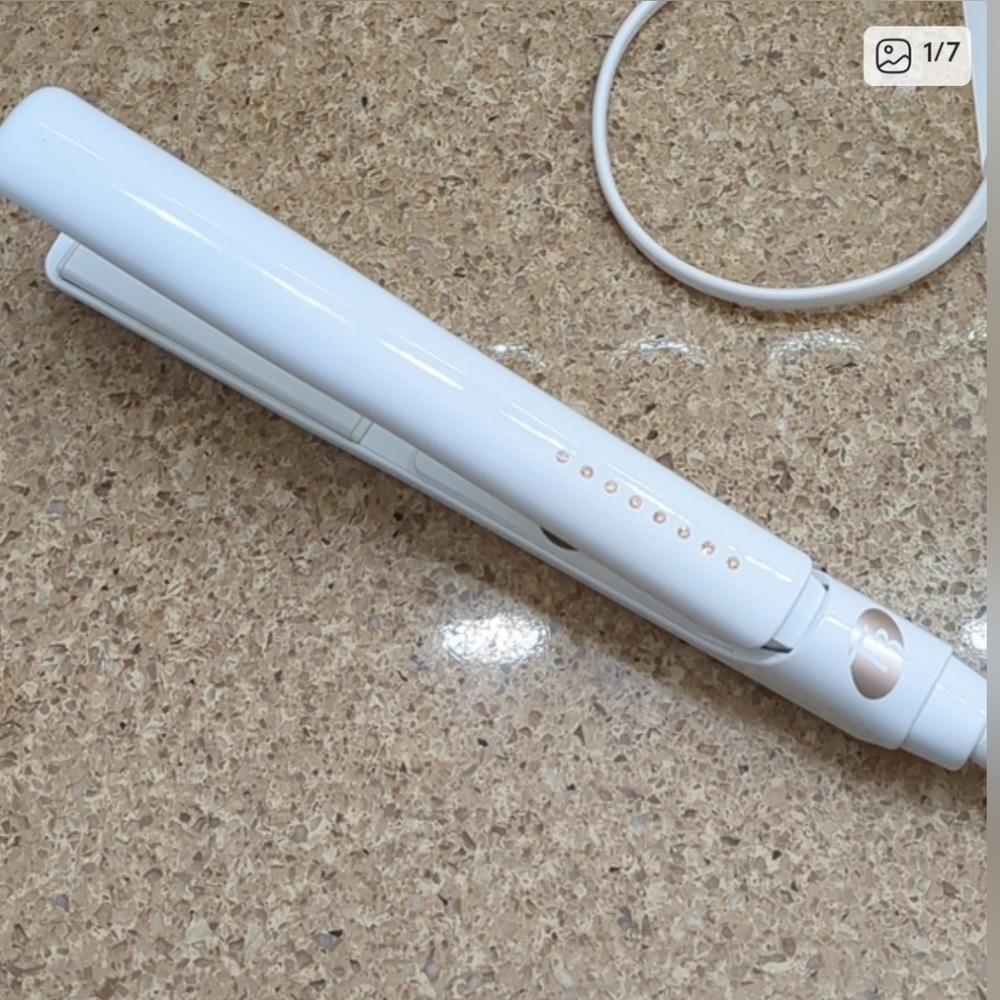 T3 Ceramic 1" Singlepass Hair Straightener